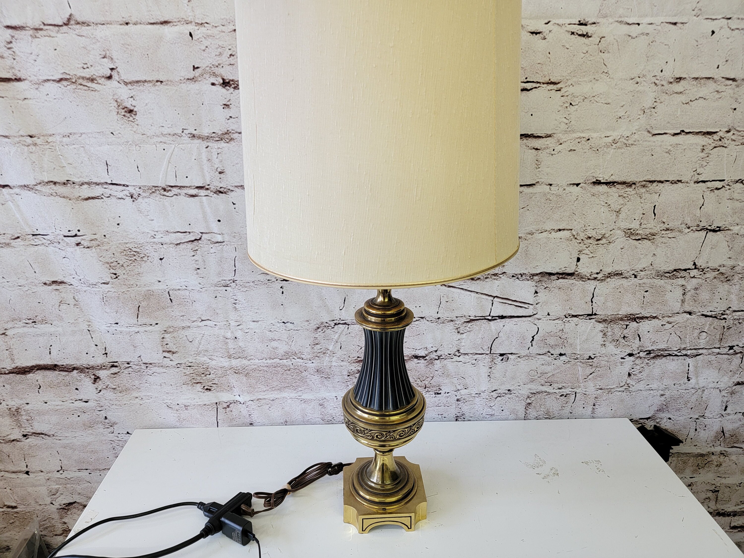 Mid Century Stiffel Hollywood Regency Brass Pineapple Table Lamp