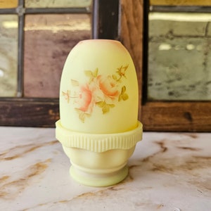 Vintage Fenton Burmesische handbemalte florale Feenlampe signiert