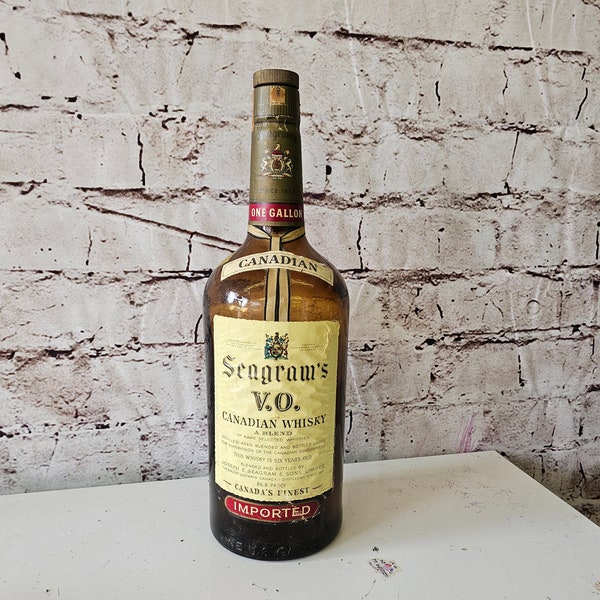 Vintage Seagram's 7 Seven Crown Whiskey Glass Bottle 1 Gallon Empty