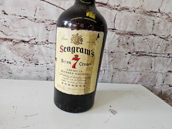 Vintage Seagram's 7 Seven Crown Whiskey Glass Bottle 1 Gallon