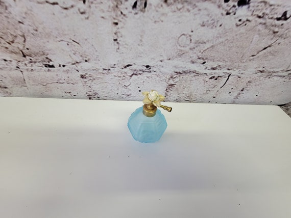 Vintage Irice Ice Blue Flower Atomizer Perfume Bo… - image 4