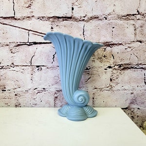Vintage Haeger Ceramic Cornucopia Swirl Vase 11.5&quot;, Retro MCM Deco