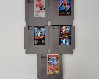 Oryginalne gry NES, Super Mario Bros Duck Hunt, Hogans Alley, Golgo 13 Top Secret Episode, Superstrike V'Ball, Zimowe gry