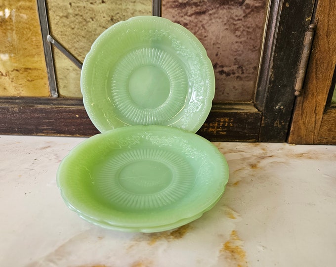 Jadeite Alice Vintage Marked fire King Oven Glass Alice Saucer Green