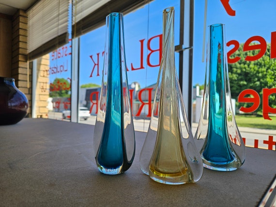 Murano Flavio Poli Seguso Blue Aqua Yellow, Sommerso Glass Vetri D’Arte Teardrop Vase - Mid Century Art Glass - MCM - Vintage, Set 3