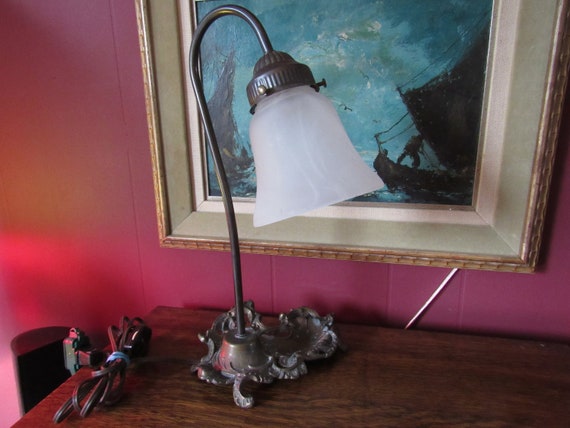 Brass sale tulip lamp