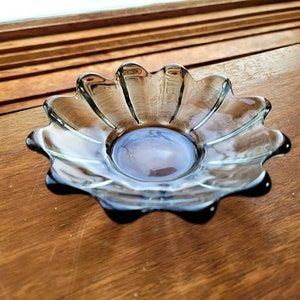 Vintage Gray Smoke Glass Scalloped Flower Dish - MCM Mid Mod - Mid Century Art Glass