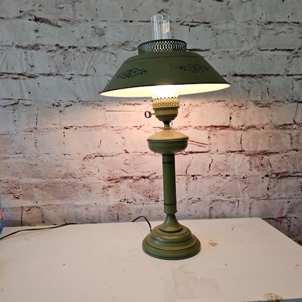 Vintage Tole Metal Green Table Lamp