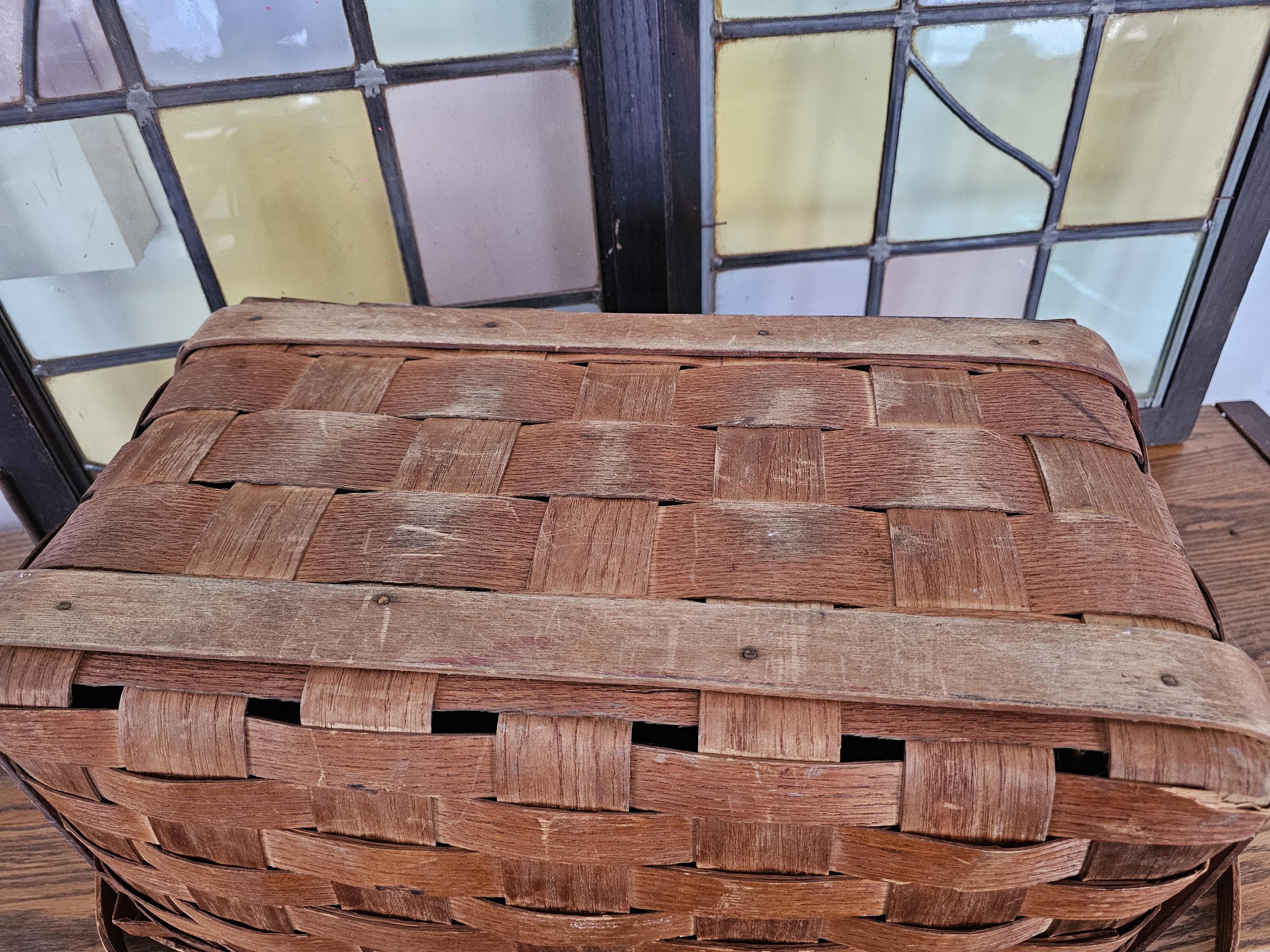 Pinic Hinge Vintage Wooden Lidded Picnic Basket, Hinge Lid, Two Handles, Rustic ...