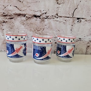 Vintage 1970 Apollo 13 Return from The Moon Glasses Set 3