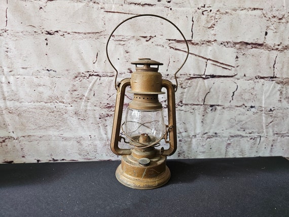 Antique Paull's No. 0, Green Railroad Lantern With Clear CNX Globe