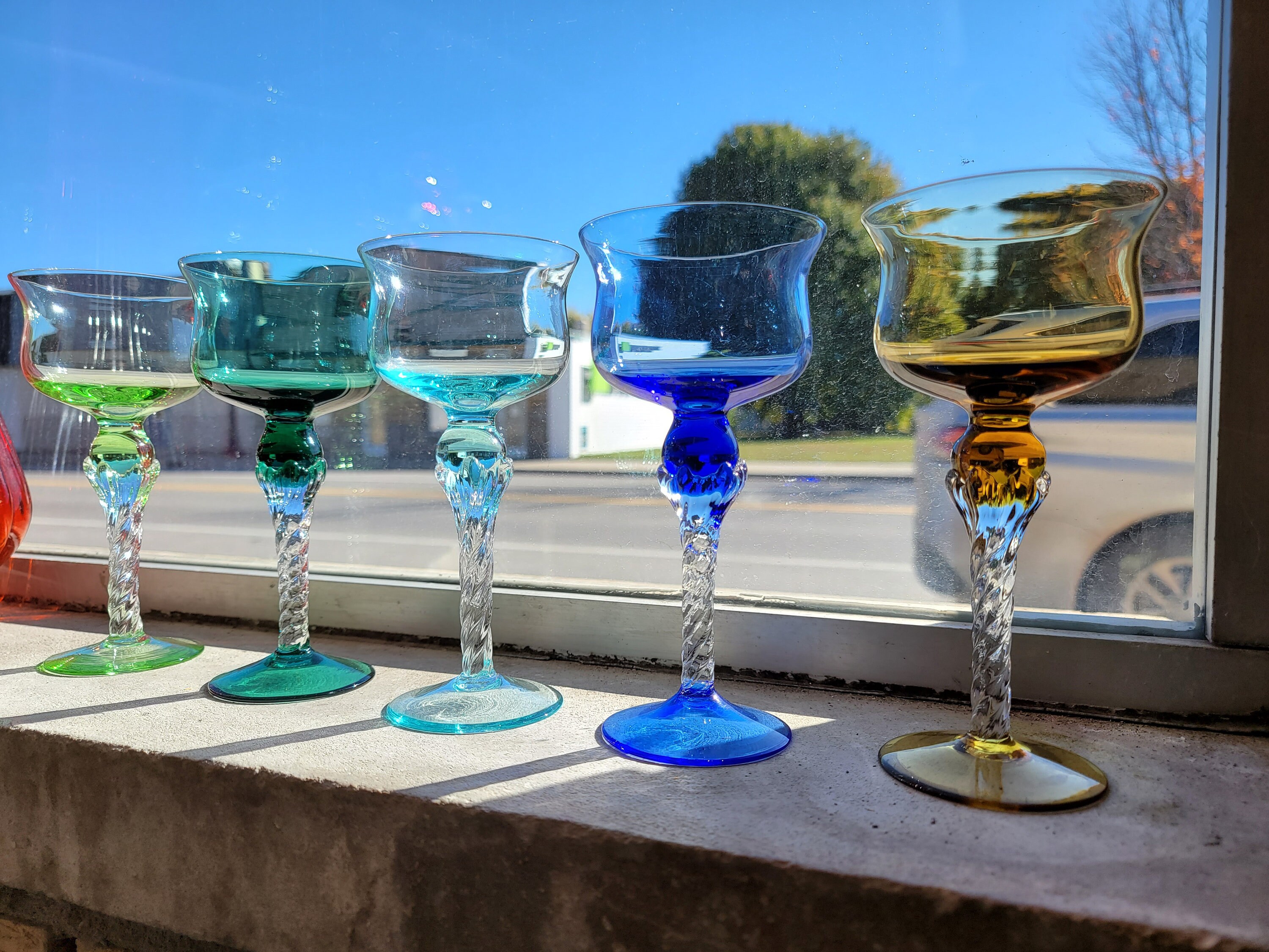 Tall Diamond Stemmed Water Glasses - Strini Art Glass