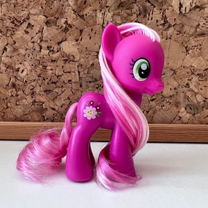 MLP G4 ’Cheerilee’ | FIM Brushable | My Little Pony | Hasbro Collector Toys | Colorful Ponies