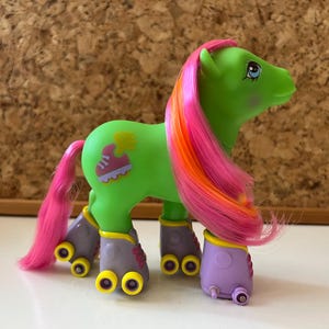 MLP G1 ‘Hip Hop Rollerskate’ | My Little Pony | Vintage Pastel Ponies | Hasbro Adult Collector Toys