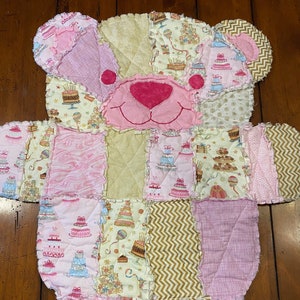 Baby bear, baby blanket, baby quilt, baby nursery, baby girl, baby shower, baby bedding, baby crib, new baby, newborn, baby registry