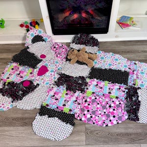 Minnie mouse blanket, minnie mouse nursery, baby girl, baby shower, baby quilt, baby blanket, disney nursery, minnie mouse, baby registry