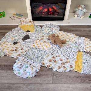 Flannel Baby Quilt, Bear Quilt, Baby Blanket, Teddy bear, gender neutral, baby gift, baby nursery, baby shower, baby registry,  baby girl