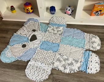 Baby Quilt, baby blanket, baby bear, baby gift, baby shower, baby boy, nursery, newborn, baby decor, baby bear blanket, baby registry