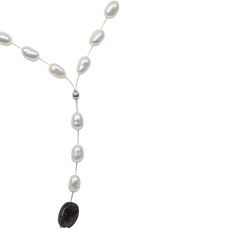 SN222 Untouched Beauty Real Rice Pearl and Oval Emerald Wire Style Necklace for Women