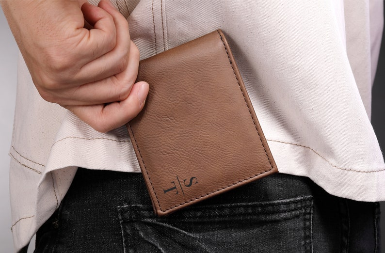 Kids Personalized Wallets: Thoughtful Gift for Son from Mom, Monogrammed Leather Wallet for Boys - Unique and Personalized Boys' Wallets