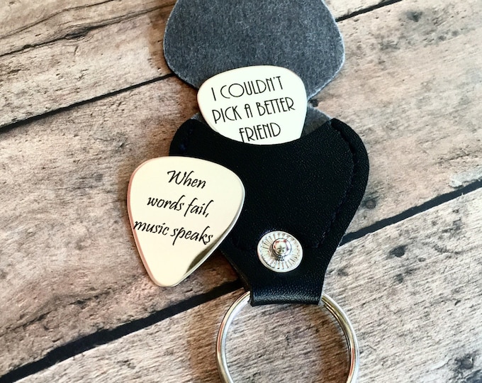 Personalized Guitar Pick: Engraved Musician Gift with Leather Case