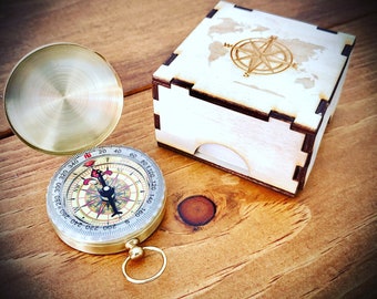 Boussole gravée avec boîte à souvenirs, boussole personnalisée et boîte à souvenirs en bois, cadeau de boussole Wanderlust avec boîte à souvenirs en bois