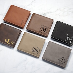 Carteras personalizadas para niños: Un regalo especial de mamá para su hijo. Cartera de cuero con monograma para niños. Carteras únicas y personalizadas para niños.