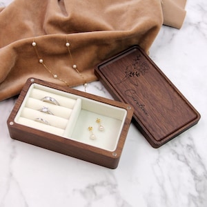 Organizador de joyas de madera personalizado, caja de joyería portátil con grabado personalizado, estuche de viaje personalizado para mujeres, regalo de dama de honor para ella