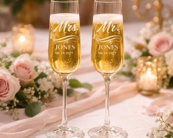 Gepersonaliseerde bruiloft champagneglazen – gegraveerde Mr. & Mrs. toastglazenset