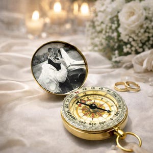 Boussole gravée avec photo, cadeau de mariage personnalisé