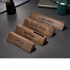 Personalisierte Visitenkartenhalter, Personalisiertes Schreibtischschild, Bürodekor, Personalisiertes Chefgeschenk, Professionelles Namensschild,