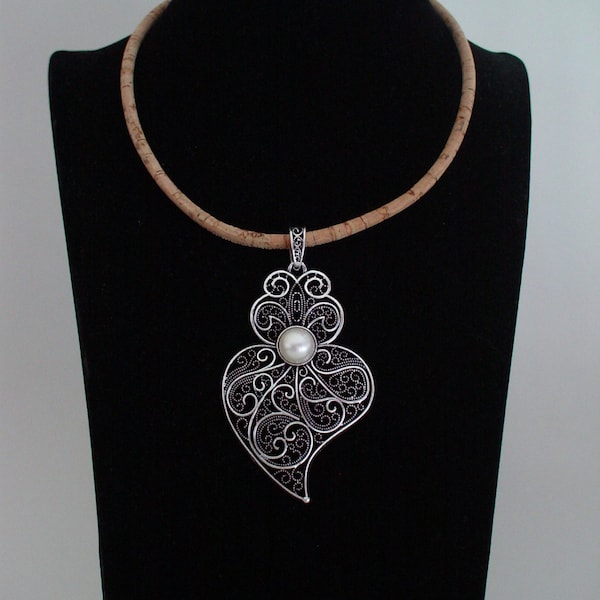 Portuguese necklace silver, viana's heart necklace, portuguese filigree, cork necklace with filigree pendant, portuguese jewelry