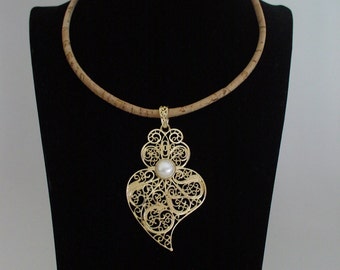 Portuguese necklace, viana's heart necklace, portuguese filigree, cork necklace with filigree pendant, portuguese jewelry, gold color