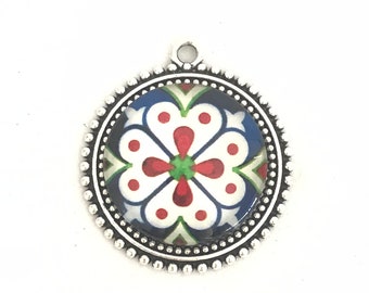 Round glass tile pendant, Azulejo, talavera jewelry, flower tile pendant, Portugal, tile art jewelry, traditional portuguese necklace