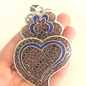 Filigraner Anhänger in Silber und Blau 7,5 cm, Vianas Herz, Portugal, portugiesischer traditioneller Schmuck, Filigrana, Herzanhänger für Halskette