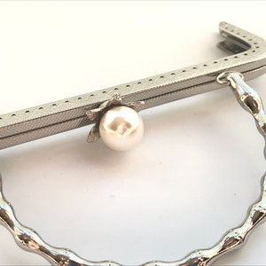 1 silver metal purse frame with sewing holes 20 cm, coin purse frame with metal handle, flower decoration, pearl purse clasps for handbag