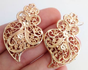 1 Pair of Portuguese filigree earrings gold 4 cm charm heart flower findings Viana Heart earrings traditional portuguese jewellery, Portugal