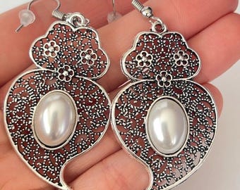 1Pair of Portuguese filigree earrings silver 4.5 cm, Viana Heart earrings, pearl decoration, heart of viana, portuguese tradicional earrings
