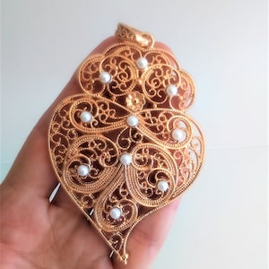 1x Filigree pendant gold brass portuguese 8 cm charm heart flower findings supplies, pearl decoration filigree, jewellery from Portugal