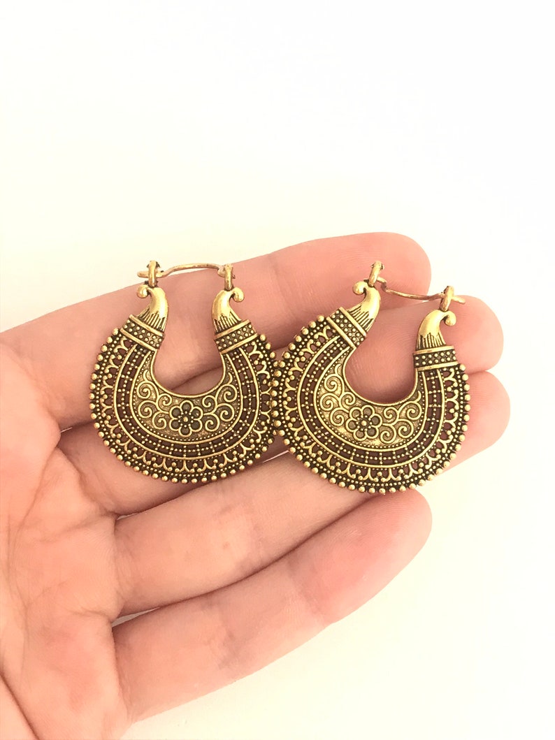 1 Pair of filigree earrings in bronze color, Viana's hearts, portuguese jewelry, traditional jewelry, heart of viana, Portugal, Filigrana image 2