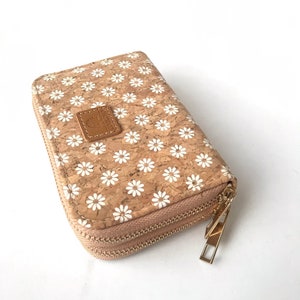 Cork wallet, vegan wallet, cork bag, womens eco-friendly wallet with place for cards and coins, daisy flower pattern, double cork wallet