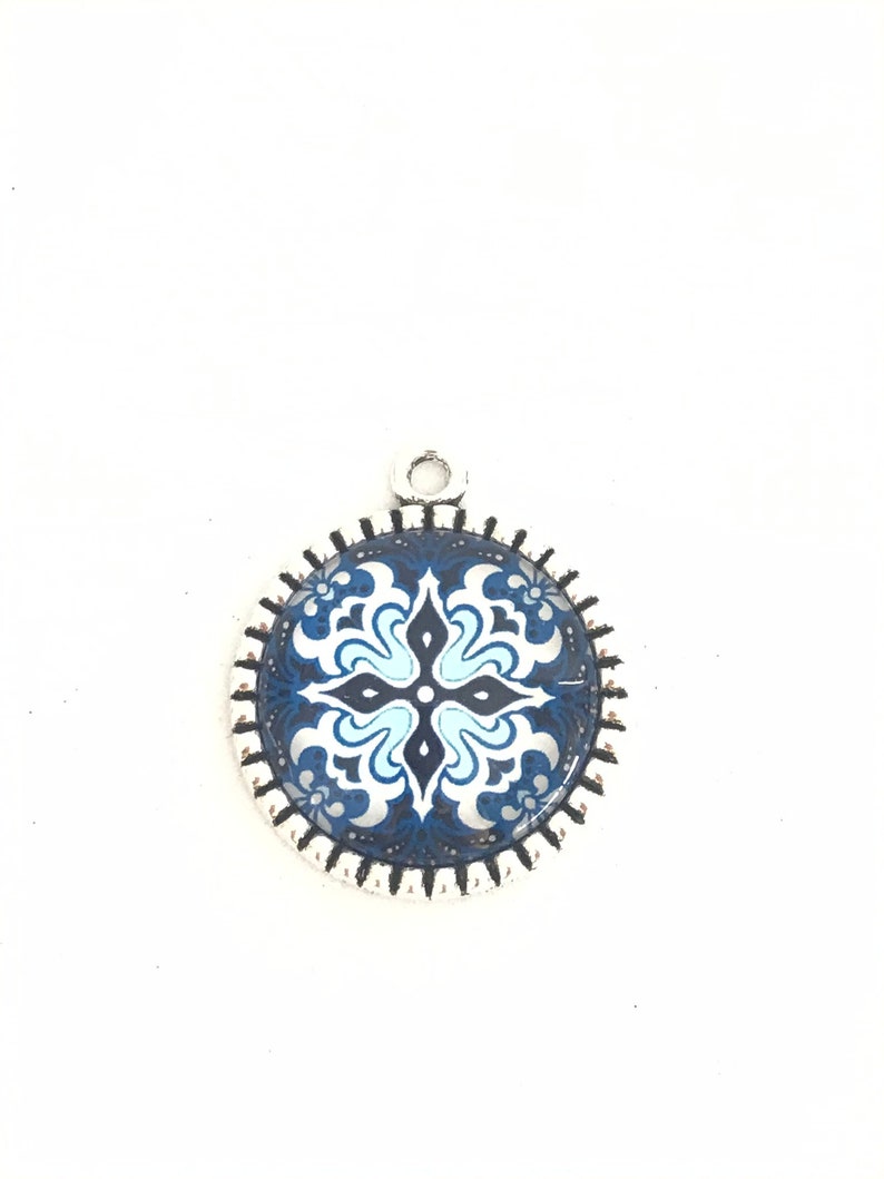 Round glass tile pendant, kaleidoscope pendant, star majolica pendant, talavera jewelry, portuguese tile pendant, Portugal, tile art jewelry image 4