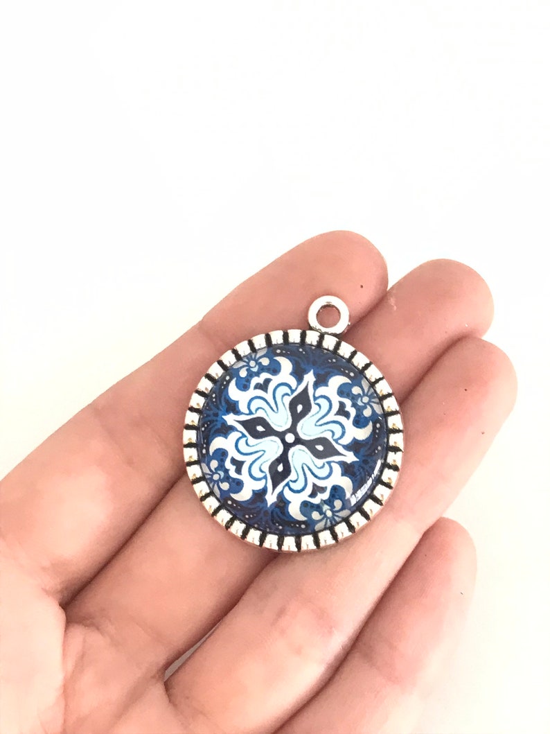 Round glass tile pendant, kaleidoscope pendant, star majolica pendant, talavera jewelry, portuguese tile pendant, Portugal, tile art jewelry image 3