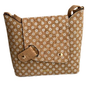 Cork handbag for women, cork bag, vegan bag, natural materials, eco bag, eco-friendly accessory vegetable leather wallet compact wallet Daisy