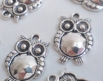 10x Owl pendant silver 21 mm, 0.83 inches charm, animal, bird findings, supplies necklace