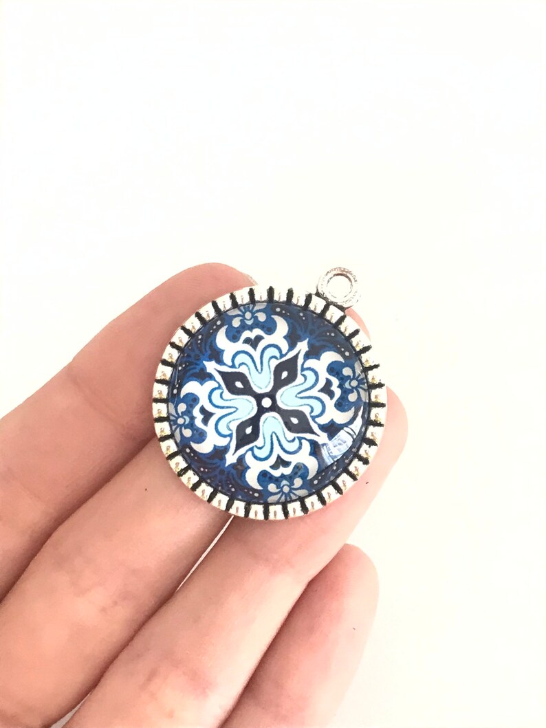 Round glass tile pendant, kaleidoscope pendant, star majolica pendant, talavera jewelry, portuguese tile pendant, Portugal, tile art jewelry image 5