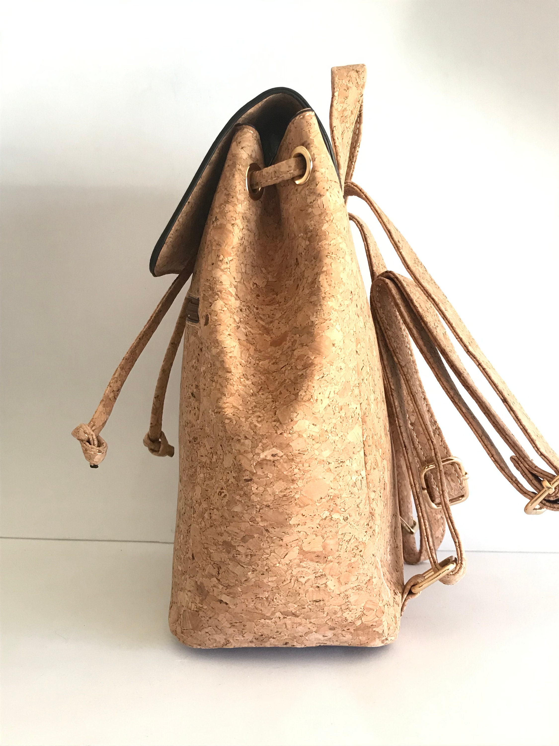 Buy cork bag 48f. Buy cork bag 48f in Spain. Buy cork bag 48f in Portugal.  Buy cork bag 48f in the Canary Islands | Cork pel