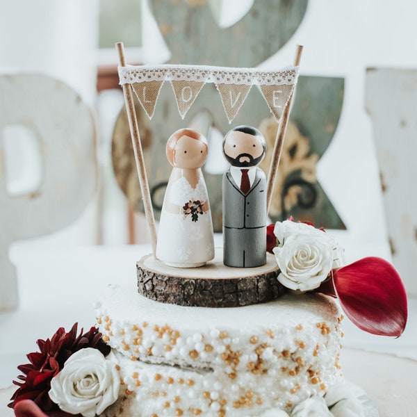 Gâteau de mariage personnalisé Grooms de mariage, personnalisé mariage Topper rustique, figurines copains Pie tronc tranche  guirlande LOVE