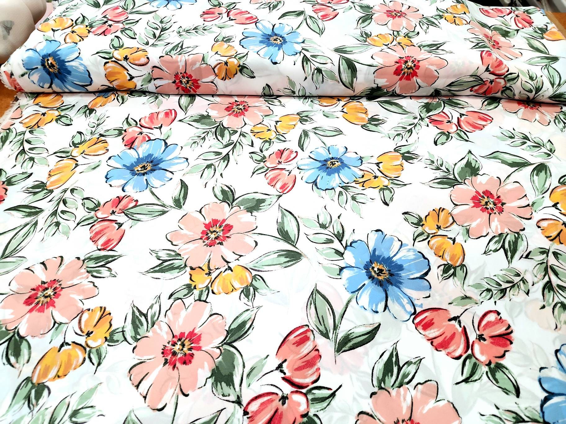 Floral Crepe Fabric Apparel Pop Flowers the Yard - Etsy