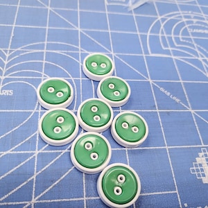 8  Vintage  Buttons Plastic Mod Sixties Green